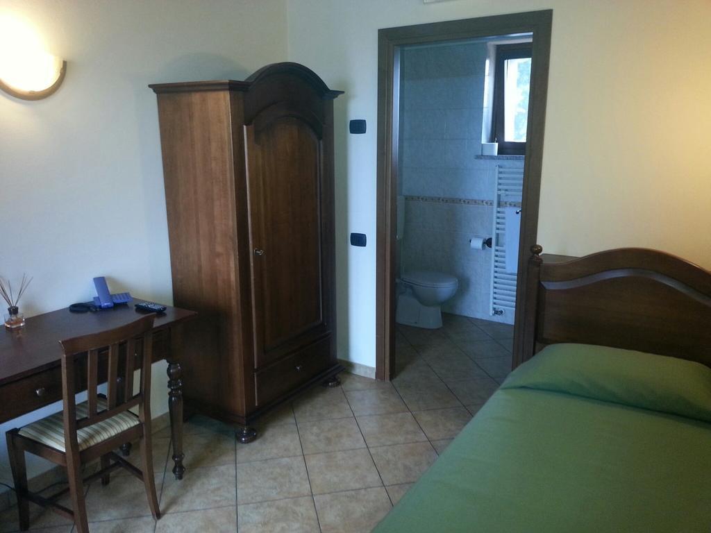 Agriturismo Cascina Del Peso Leinì Kamer foto
